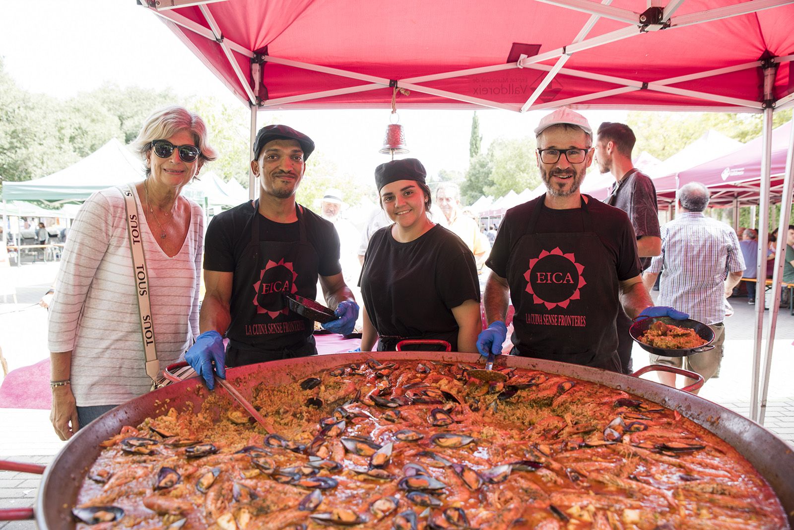 Arròs popular de Festa Major de Valldoreix. Foto: Bernat Millet.
