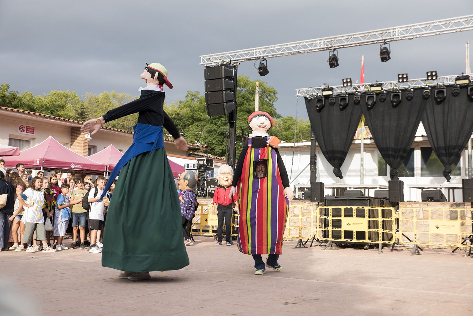 Ballada de Gegants i presentació oficial dels Gegants de Valldoreix durant la Festa Major de Valldoreix . FOTO: Bernat Millet.