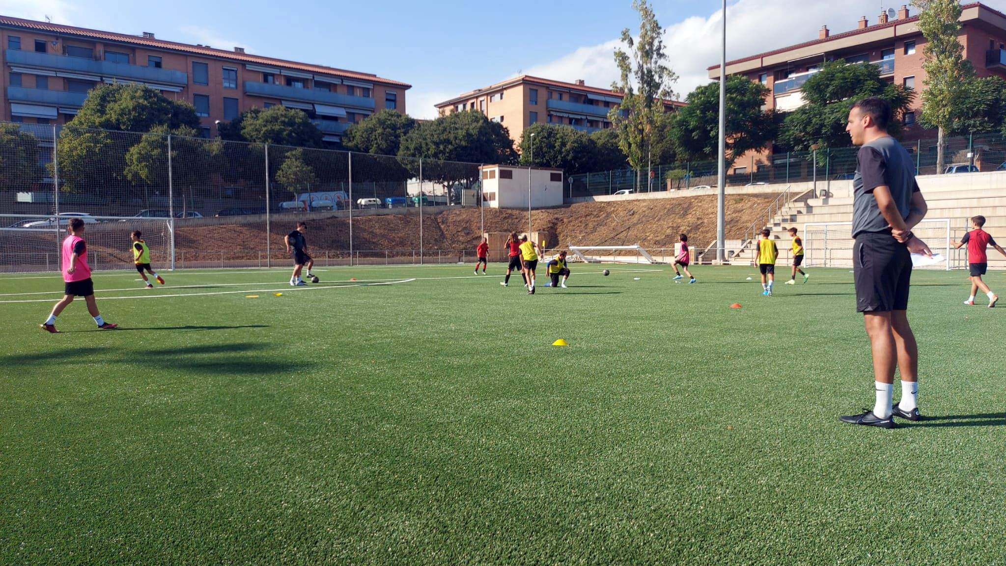 Arrenca la competició oficial al futbol base del Sant Cugat F.C. FOTO: Jordi Bracons