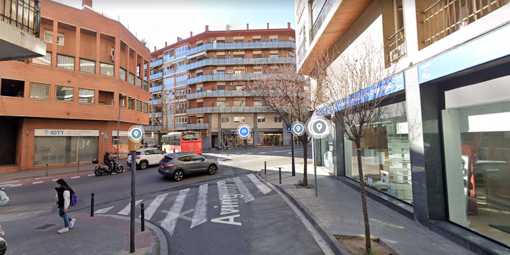 L'agressió va tenir lloc a la cantonada d'avinguda de Catalunya amb avinguda de Rius i Taulet. FOTO: Google Maps