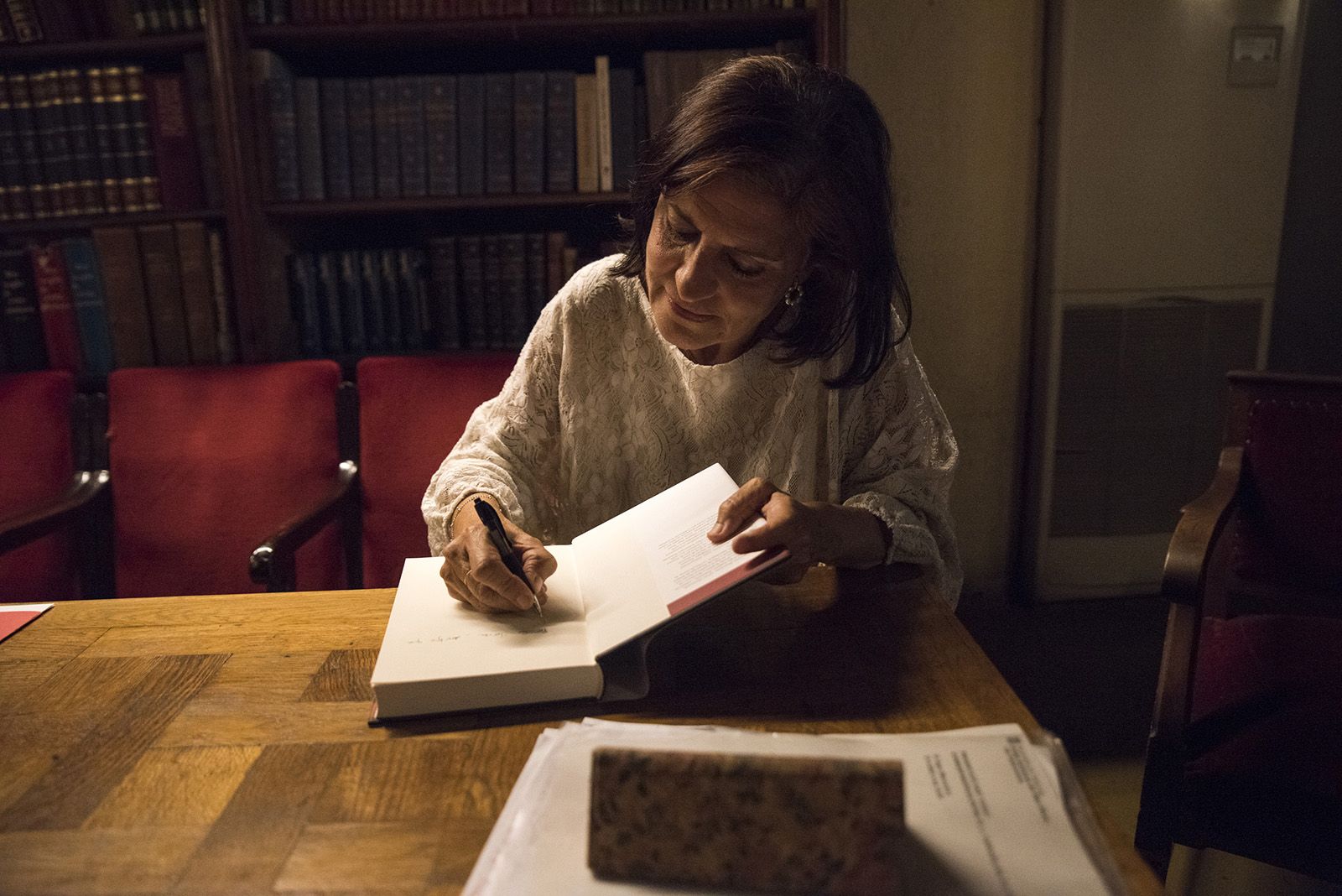 Presentació del llibre "Correspondència entre Pau Casals i Josep Tarradellas, Antoni Rovira i Virgili, Ventura Gassol i Adrià Gual" de les escriptores Anna Dalmau i Anna Mora. FOTO: Bernat Millet.