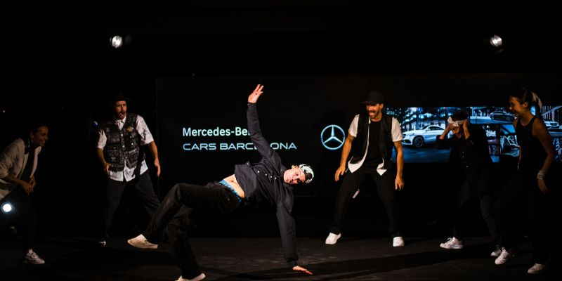 Actuació de Brodas bros al nou espai de Cars Barcelona a Sant Cugat per a Mercedes-Benz. FOTO: @davidacedo
