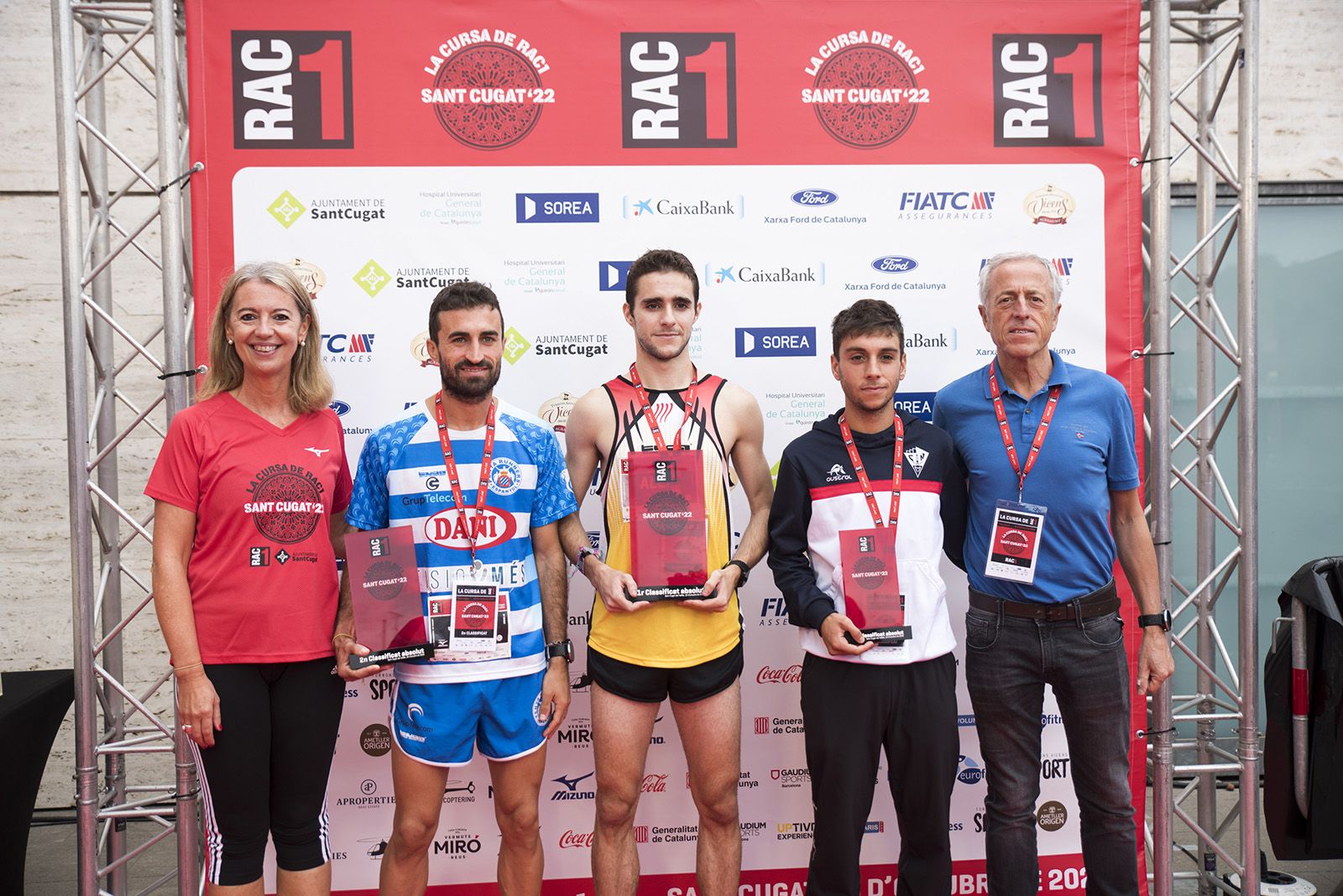 Guanyadors de La Cursa de Rac1 a Sant Cugat. FOTO: Bernat Millet.