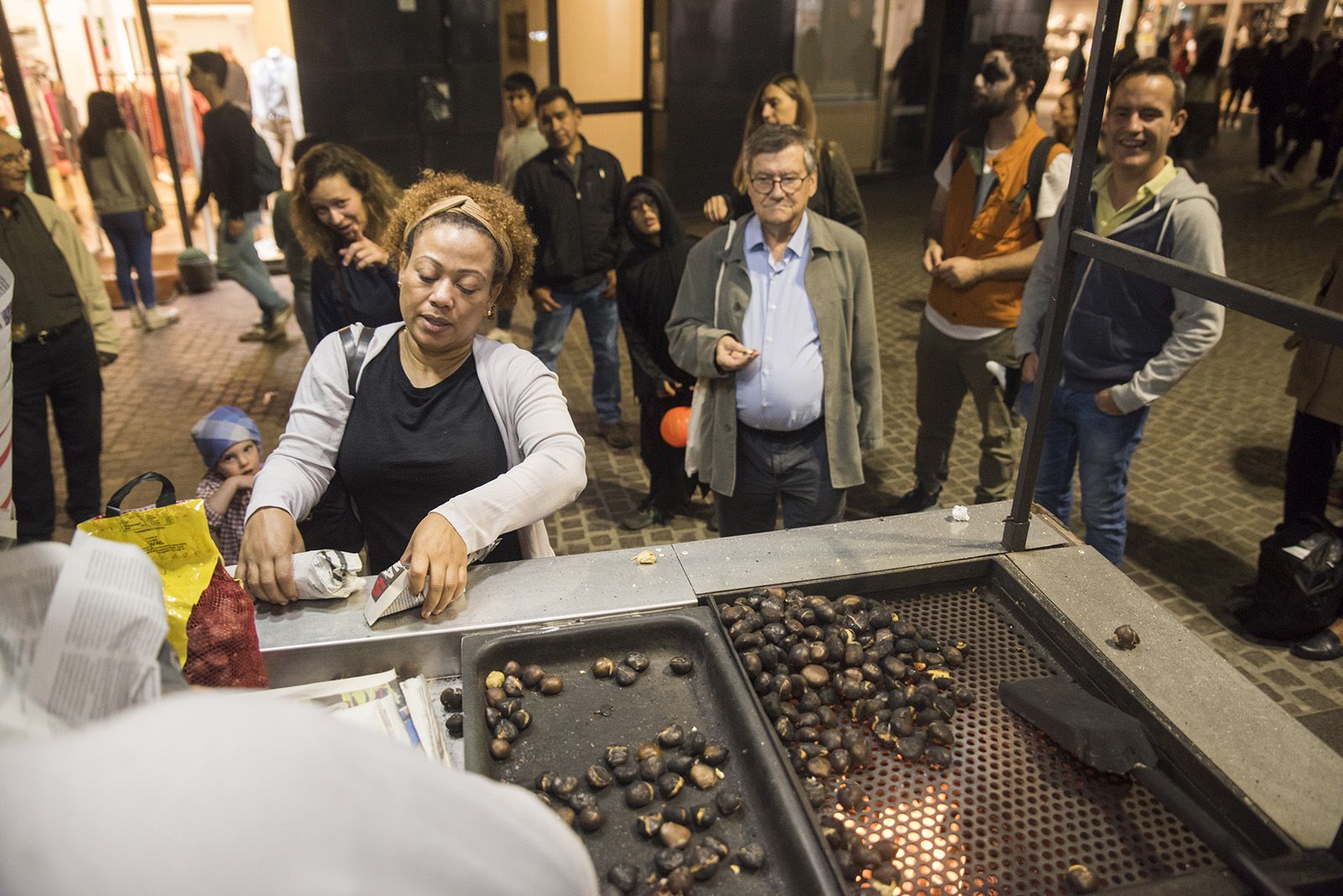 La Castanyada a Sant Cugat. FOTO: Bernat Millet.