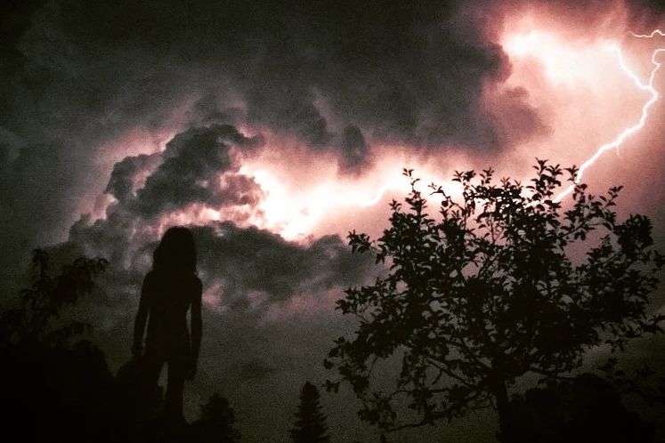  Tempesta d estiu des de Sallent. FOTO: @marionaricart  