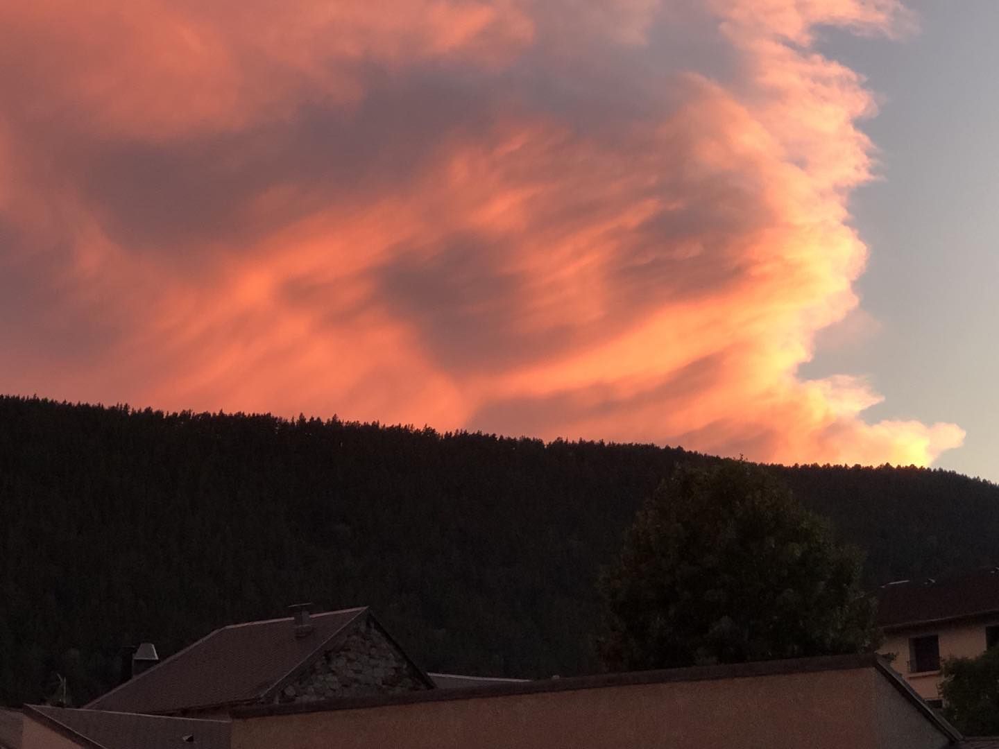  Cel rogenc pluja o vent    FOTO: @blaya.mjose 