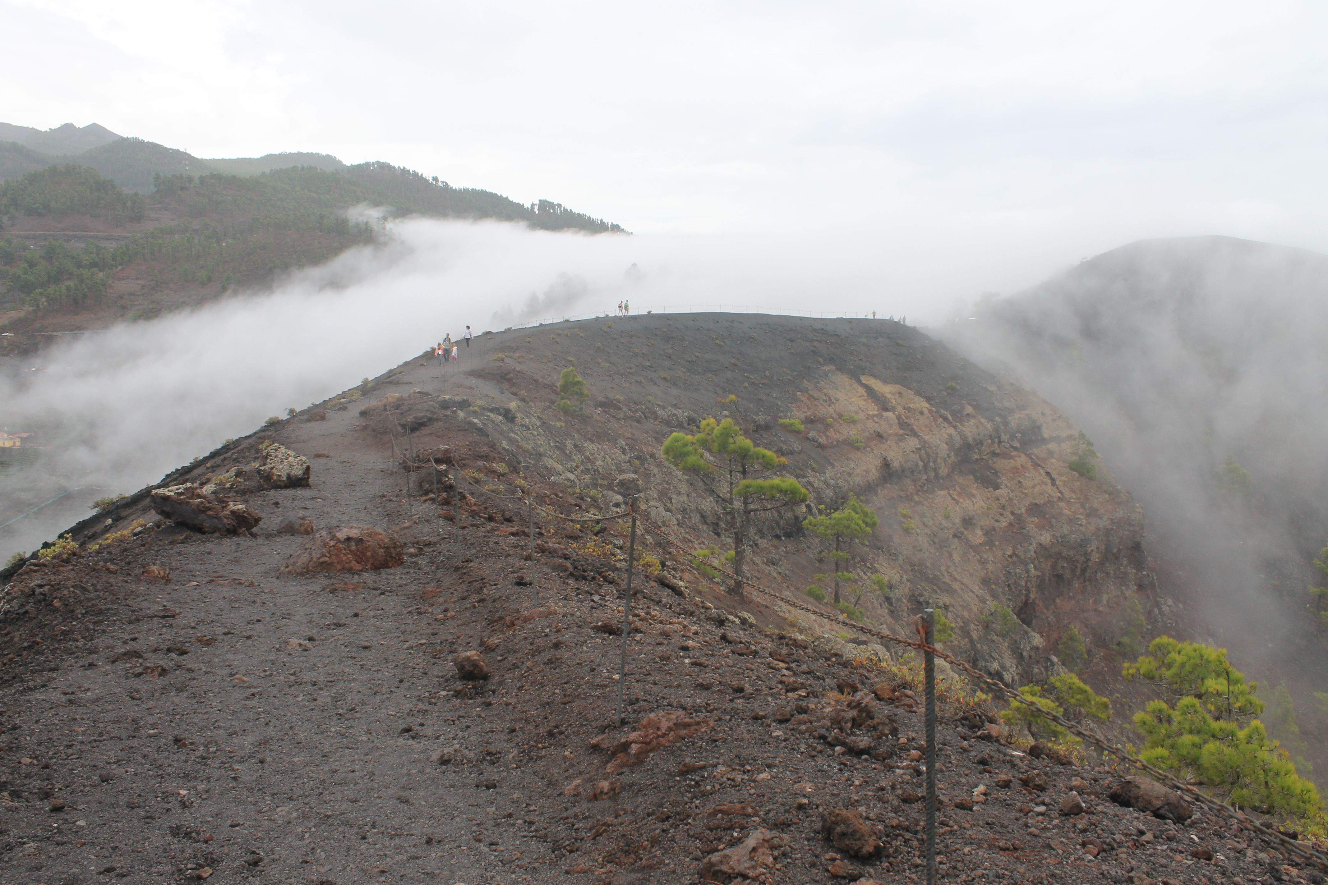 CAMINANT ENMIG LA BOIRA · VOLCA SAN ANTONIO LA PALMA  FOTO: JÚLIA GUTIERREZ HERNANDEZ