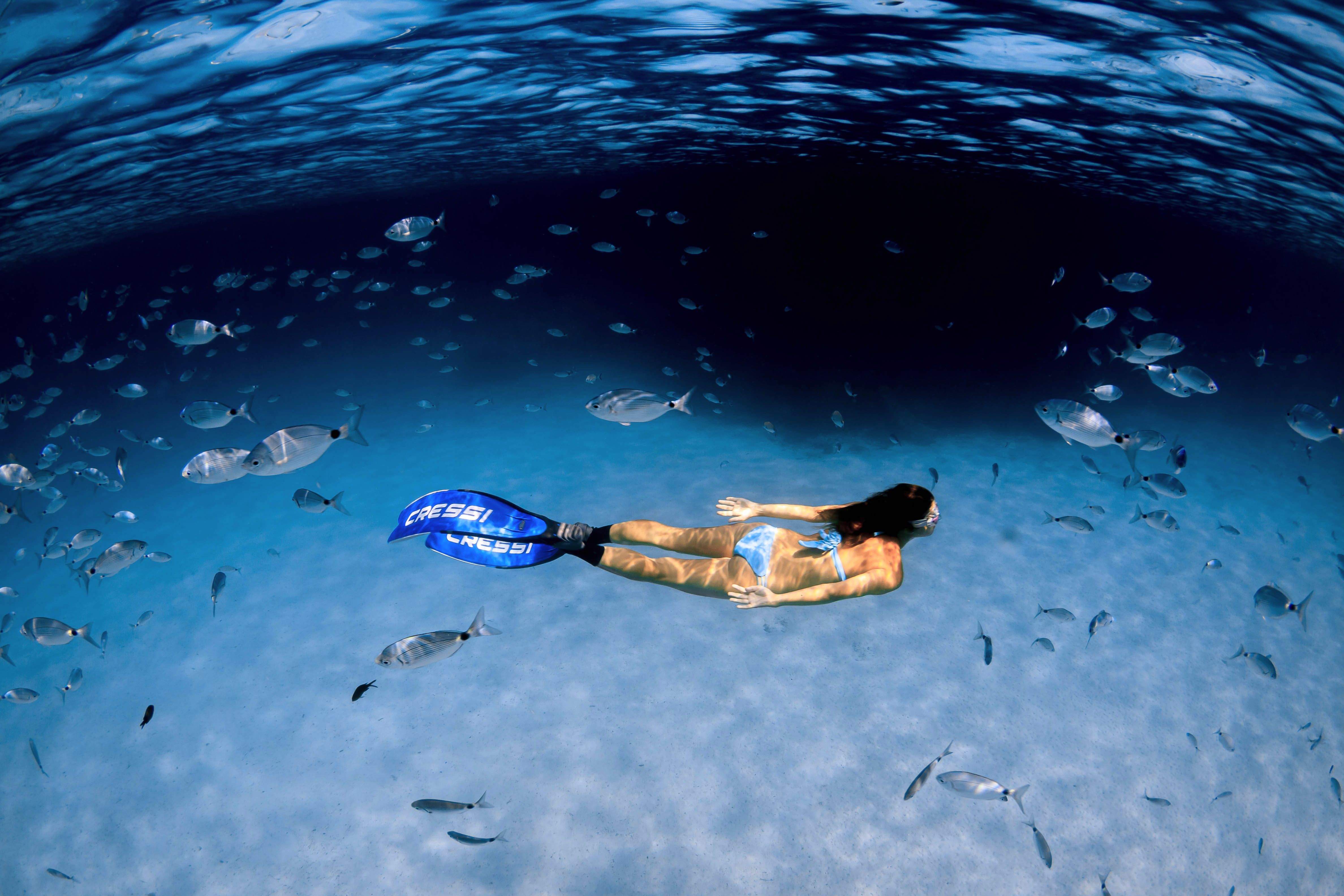 Com un peix · Menorca (Binibeca)  FOTO: DAVID MARFIL RAURELL