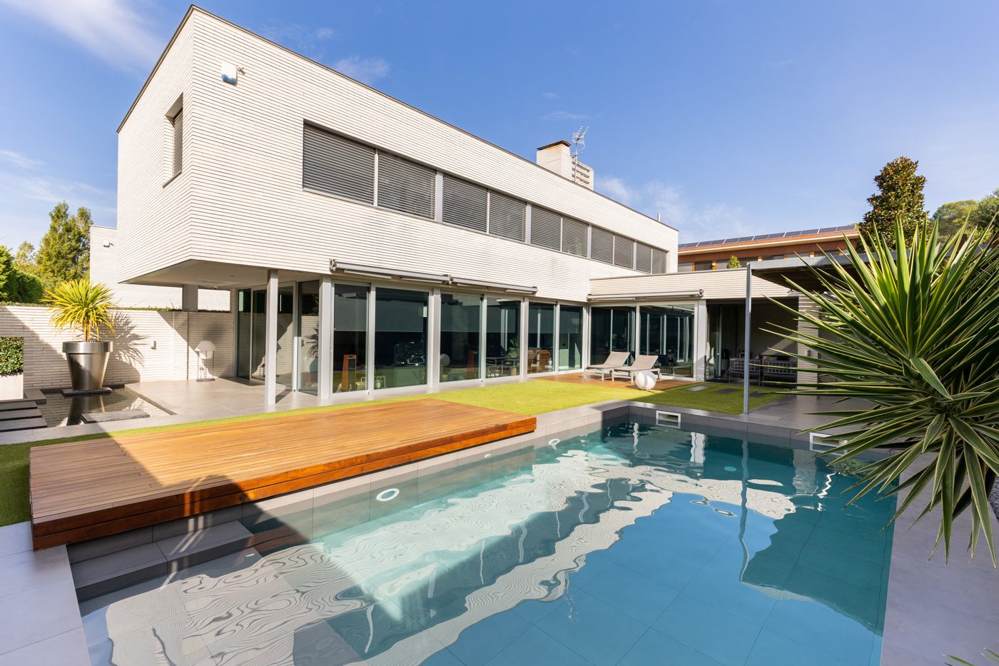 Casa unifamiliar a Can Trabal (a prop del Golf Sant Cugat) d'aProperties. FOTO: Cedida