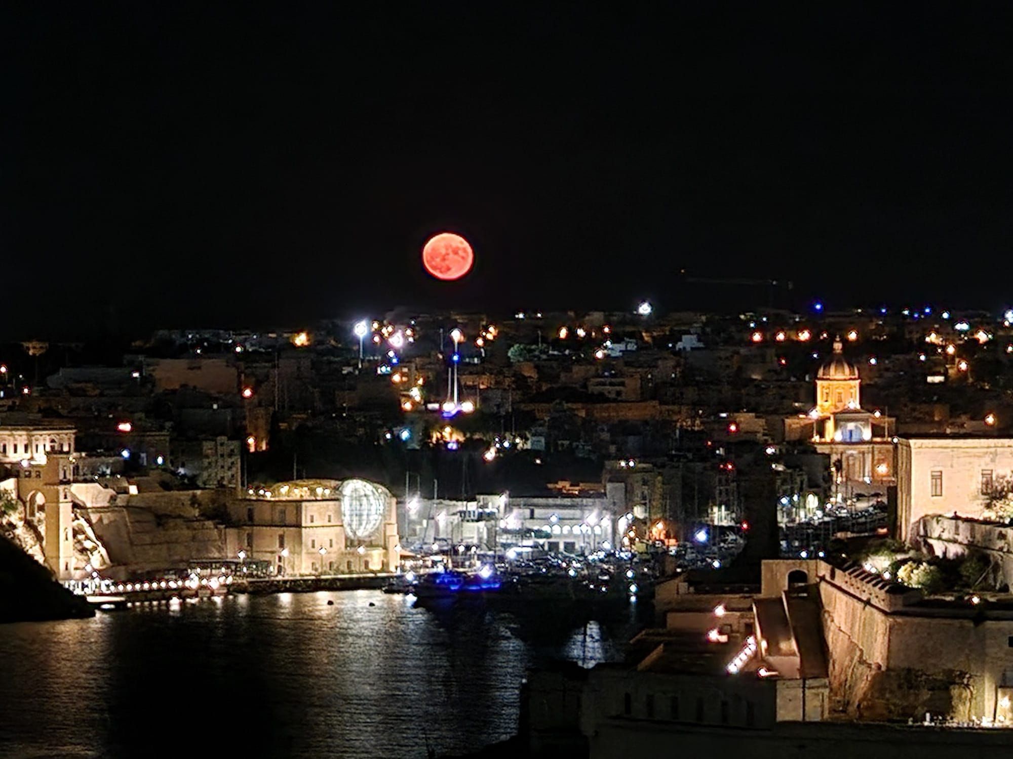 Lluna vermella · Malta FOTO: Arabia Cáceres Barragán 