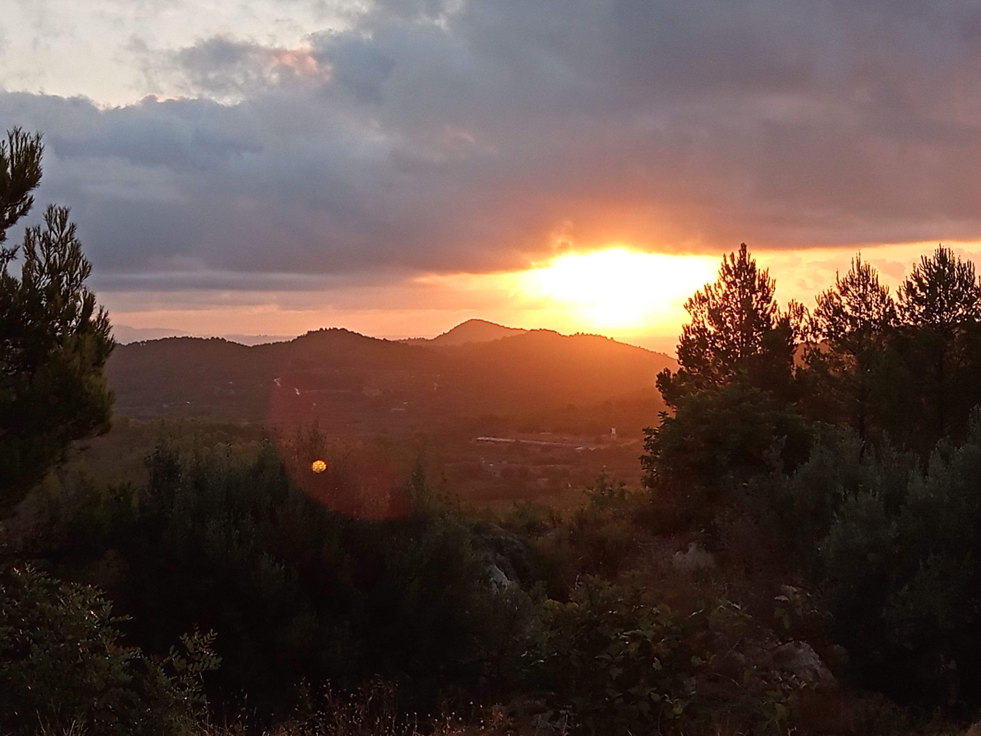 Lluita entre ombra i llum · Artana ( Castelló de la Plana) FOTO: Jordi Pruna Urbina