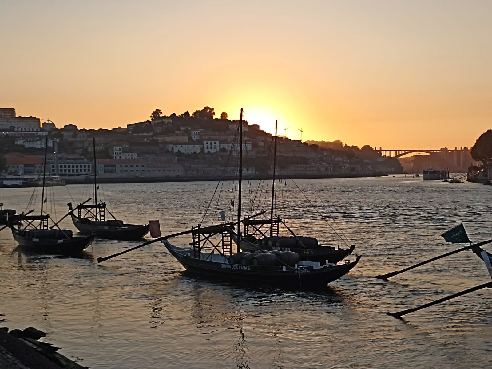 La Orilla del Duero · Oporto, Portugal  FOTO: Rebecca Johnson