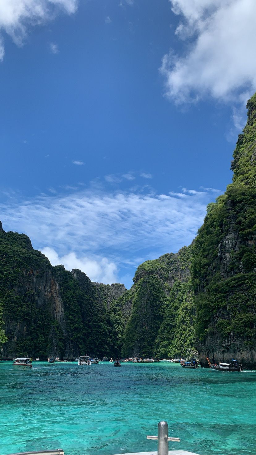 Emergint de les profunditats · Illes Phi Phi, Tailàndia FOTO:  Marc Amorós Aguilar