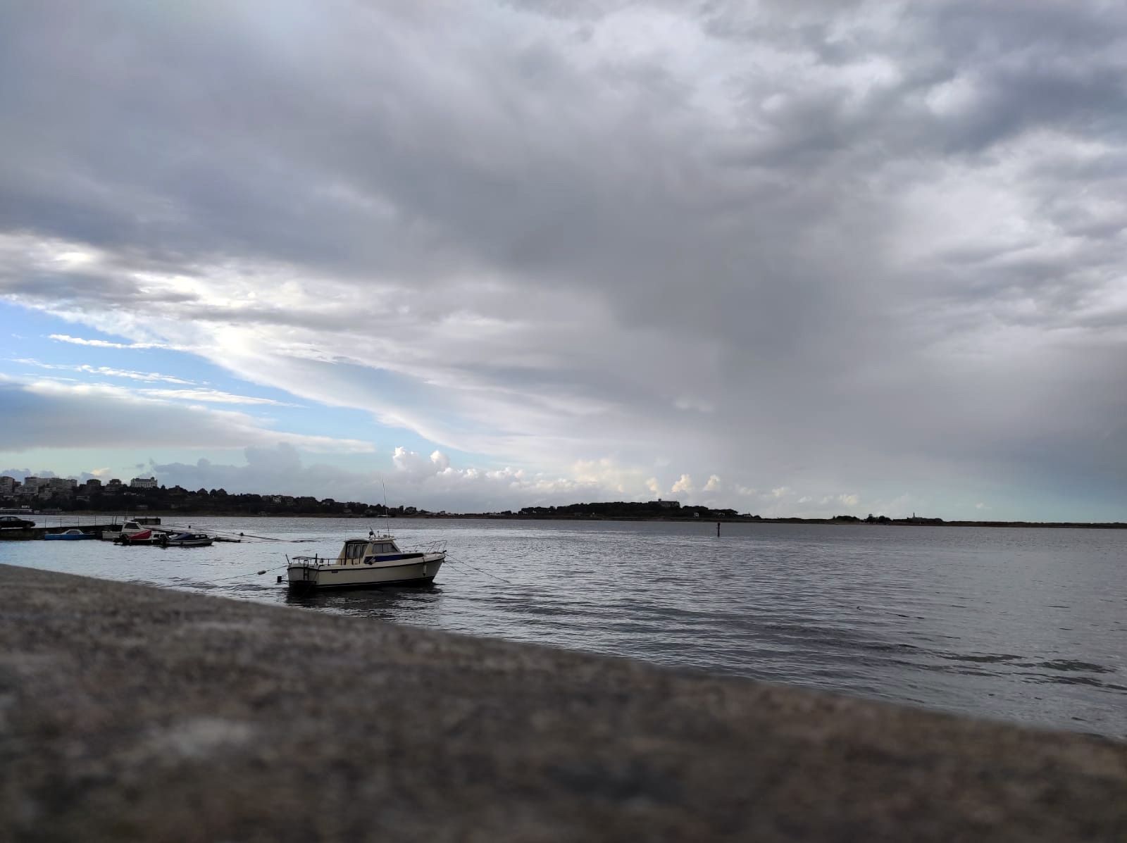 El vaixell solitari · Pedreña, Cantabria  FOTO:  Josep Deltell Cano
