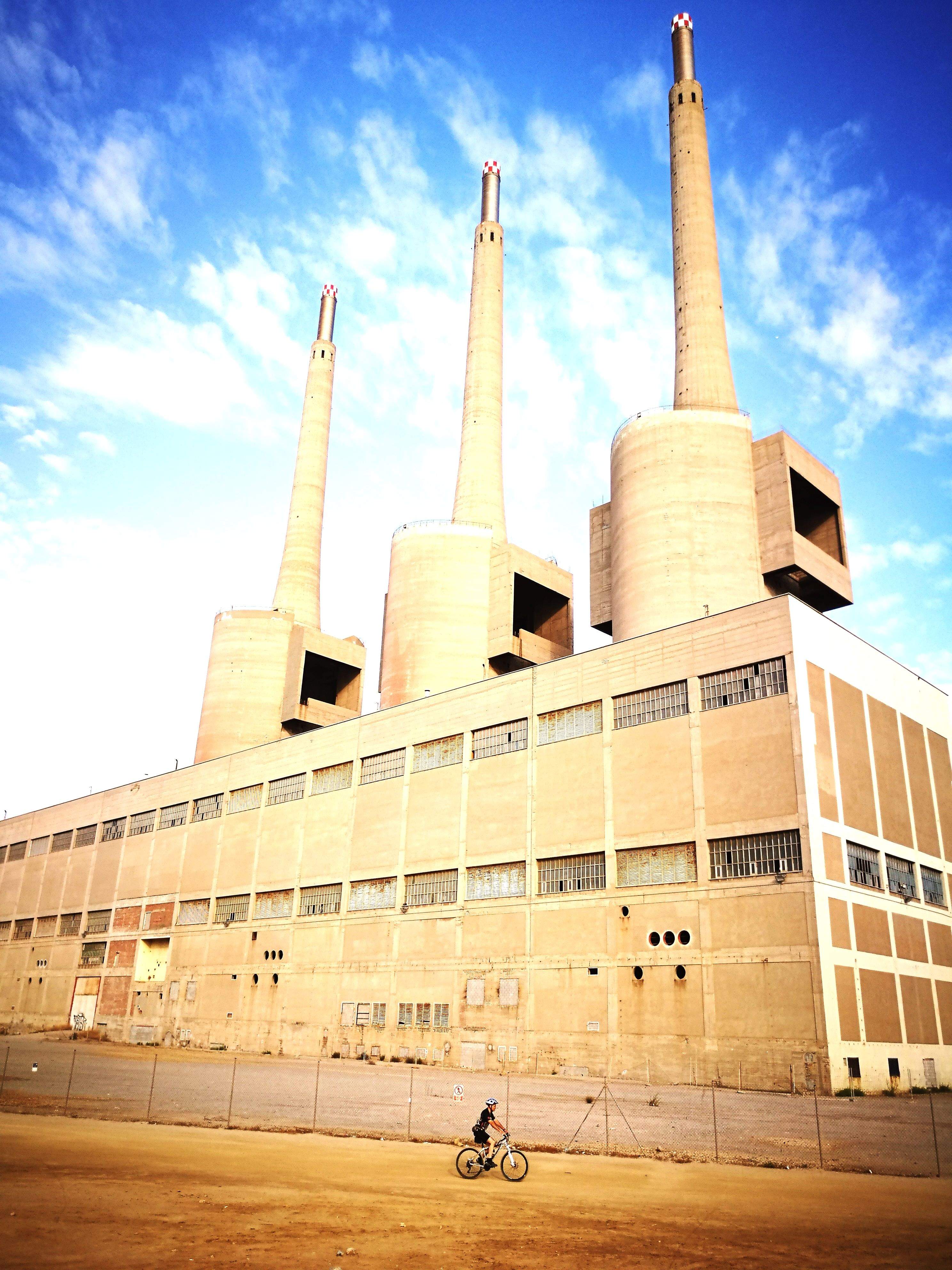 el monstre dels tres caps · SANT ADRIÀ DE BESÒS FOTO:  David Meseguer carro