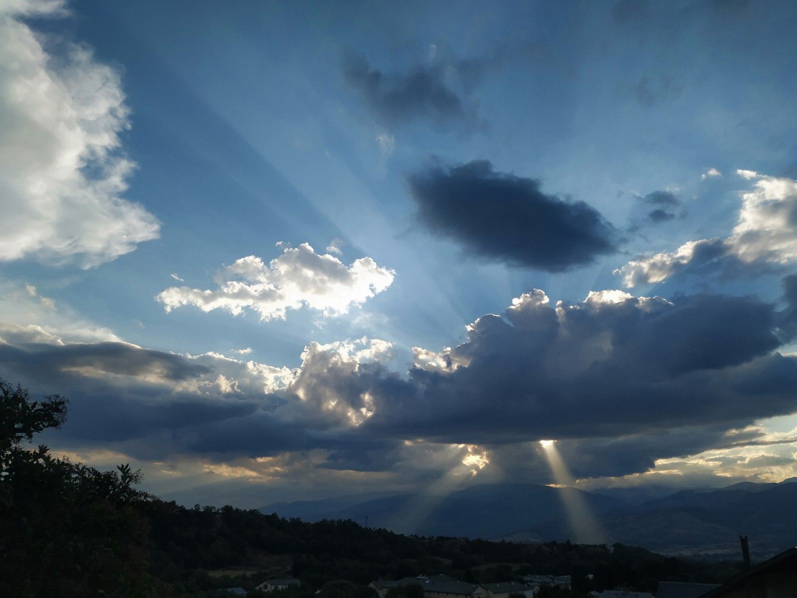 De camí a Urr · URR, cerdanya francesa FOTO:  MÒNICA  DE CASTRO ALMIRALL