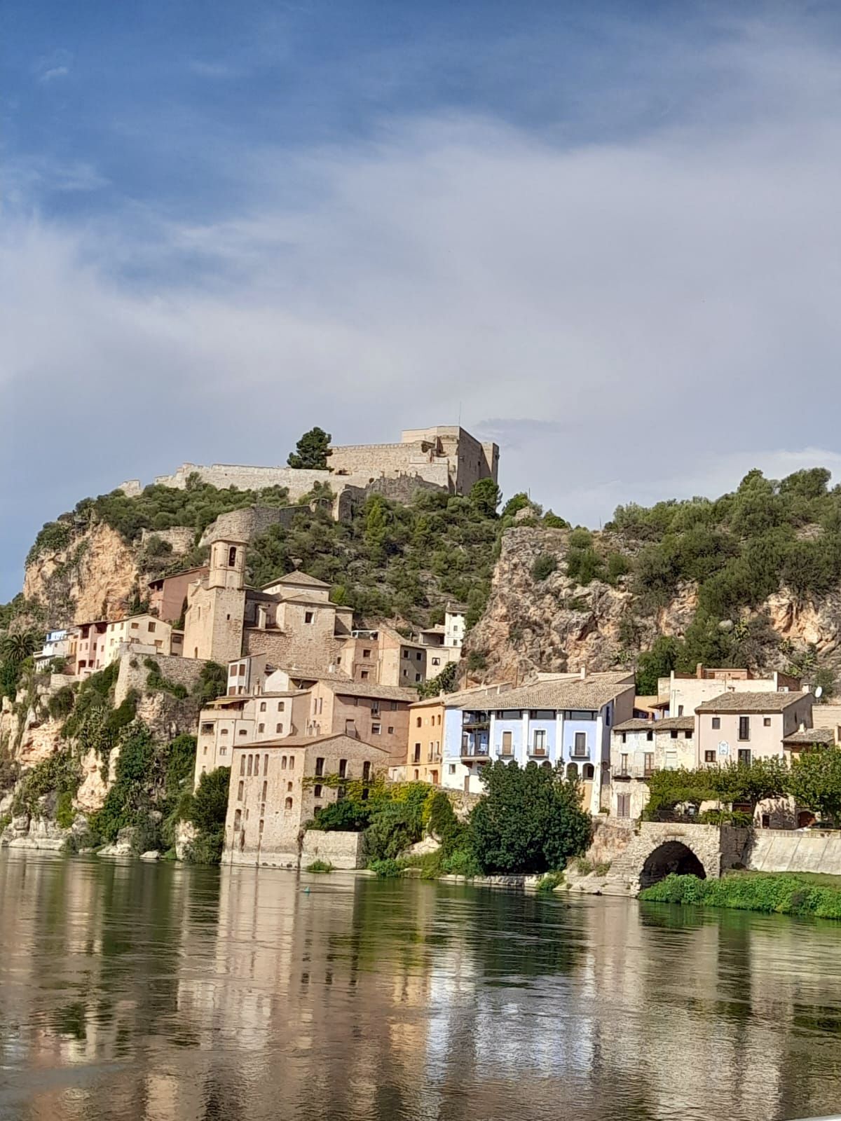 Contemplant Miravet · Miravet FOTO:  Judit Perez bruquetas 