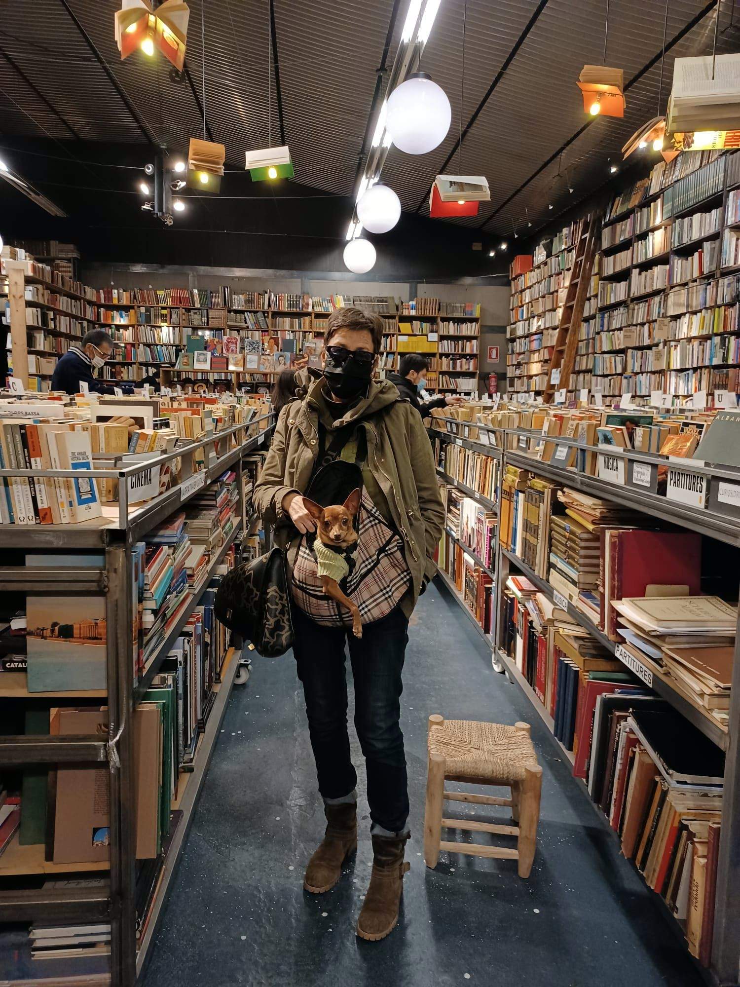 AMOR INCONDICIONAL SIN MÁSCARA  · Sant Cugat del Valles. Librería  EL SIGLO  FOTO:  Ricardo House Corona 