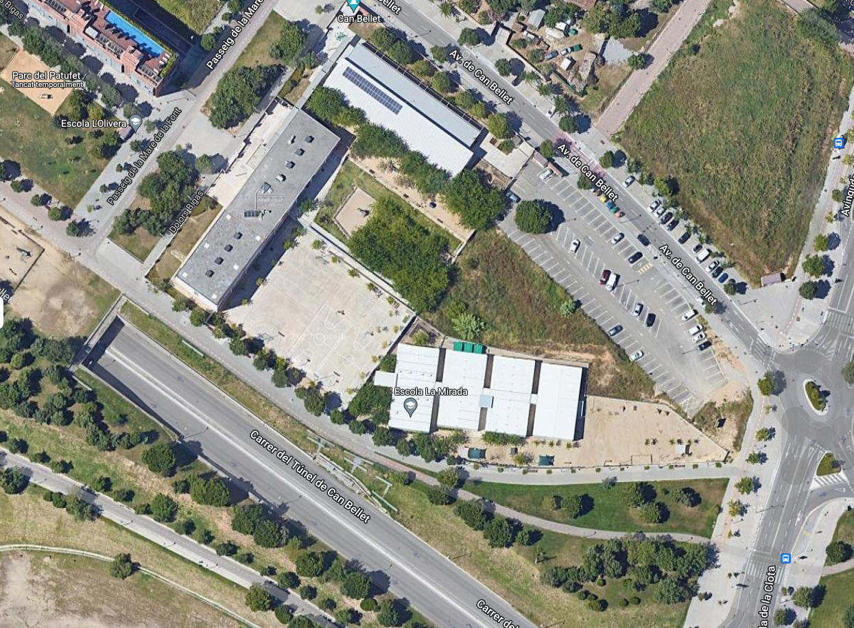 Part dels barracons de La Mirada són al costat de L'Olivera FOTO Google Maps