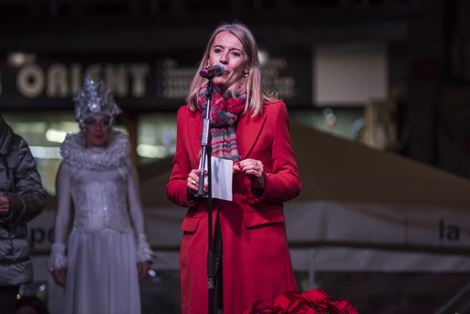 L'alcaldessa Mireia Ingla durant l'encesa de llums de Nadal a Sant Cugat 2022. FOTO: Bernat Millet.