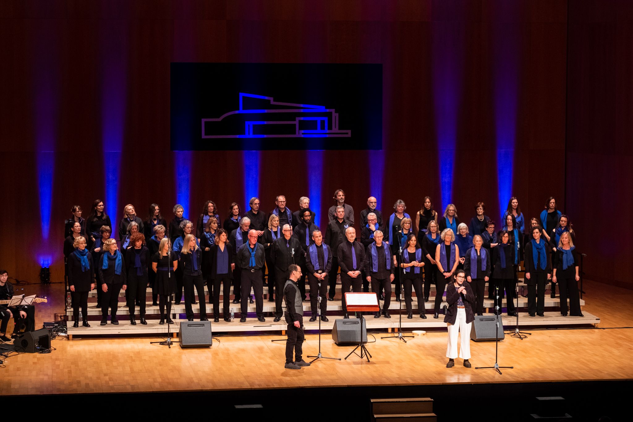 Concert solidari per la Marató de TV3 amb el cor de Gòspel Sant Cugat. FOTO: Ale Gómez