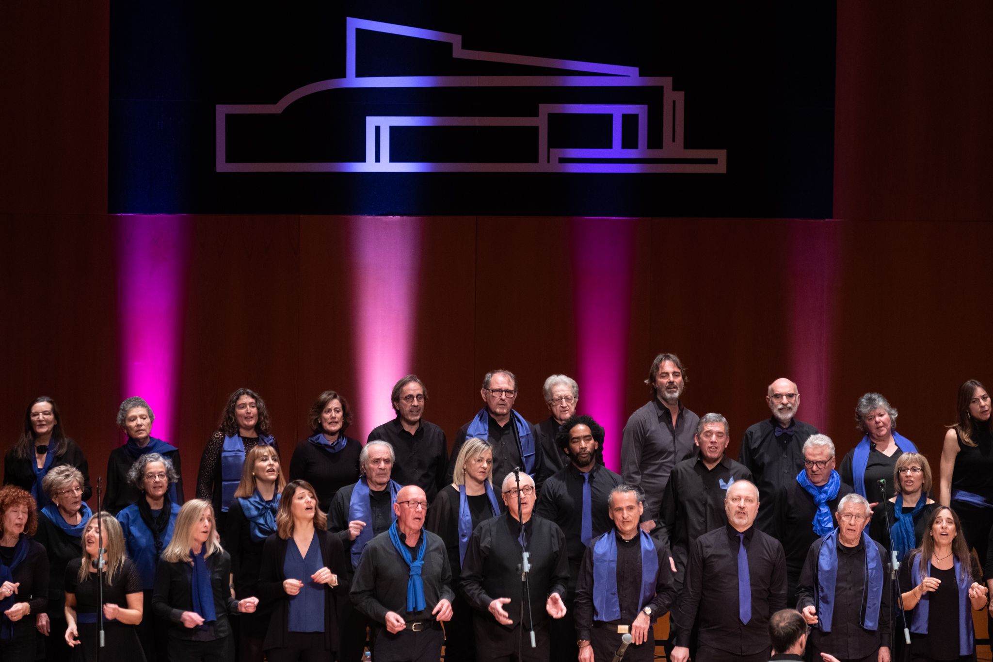 Concert solidari per la Marató de TV3 amb el cor de Gòspel Sant Cugat. FOTO: Ale Gómez