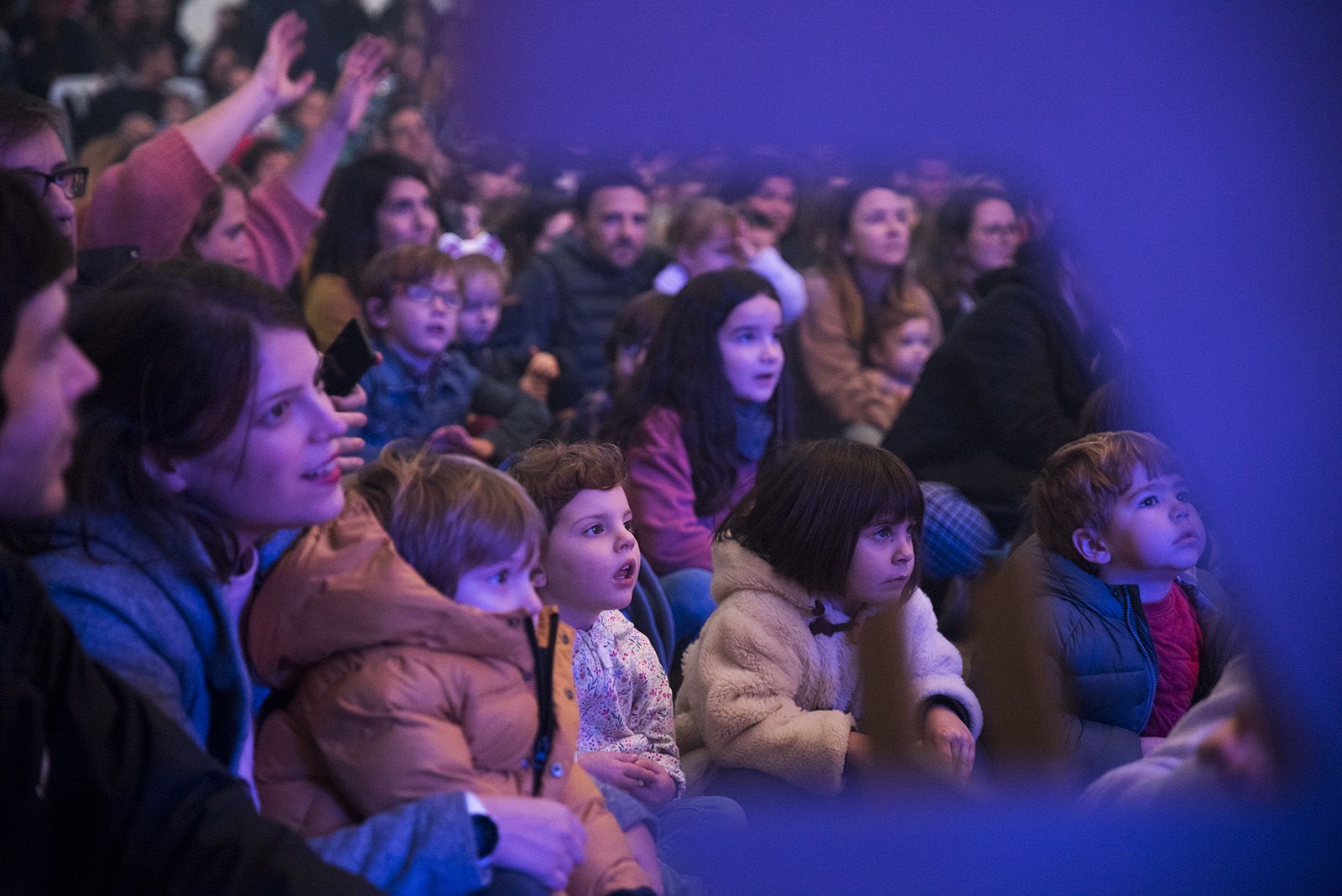 Gran festa d'inauguració de Nadal de l'Envelat. FOTO: Bernat Millet.