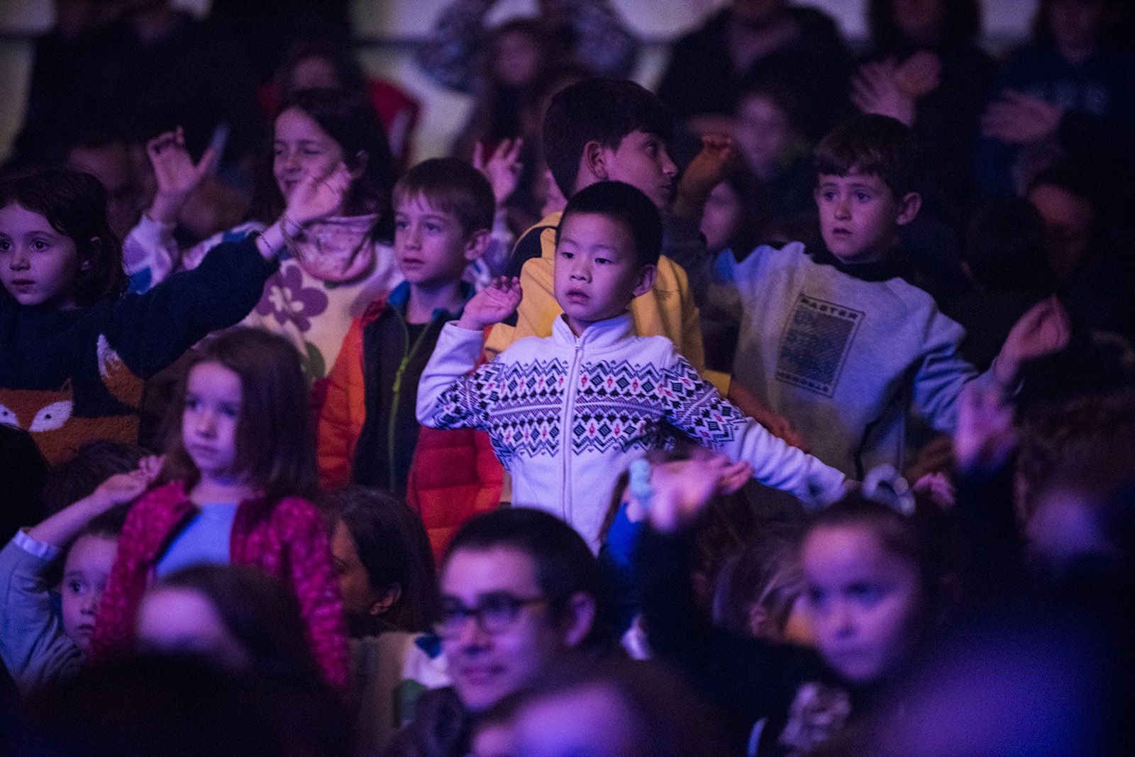 Gran festa d'inauguració de Nadal de l'Envelat. FOTO: Bernat Millet.