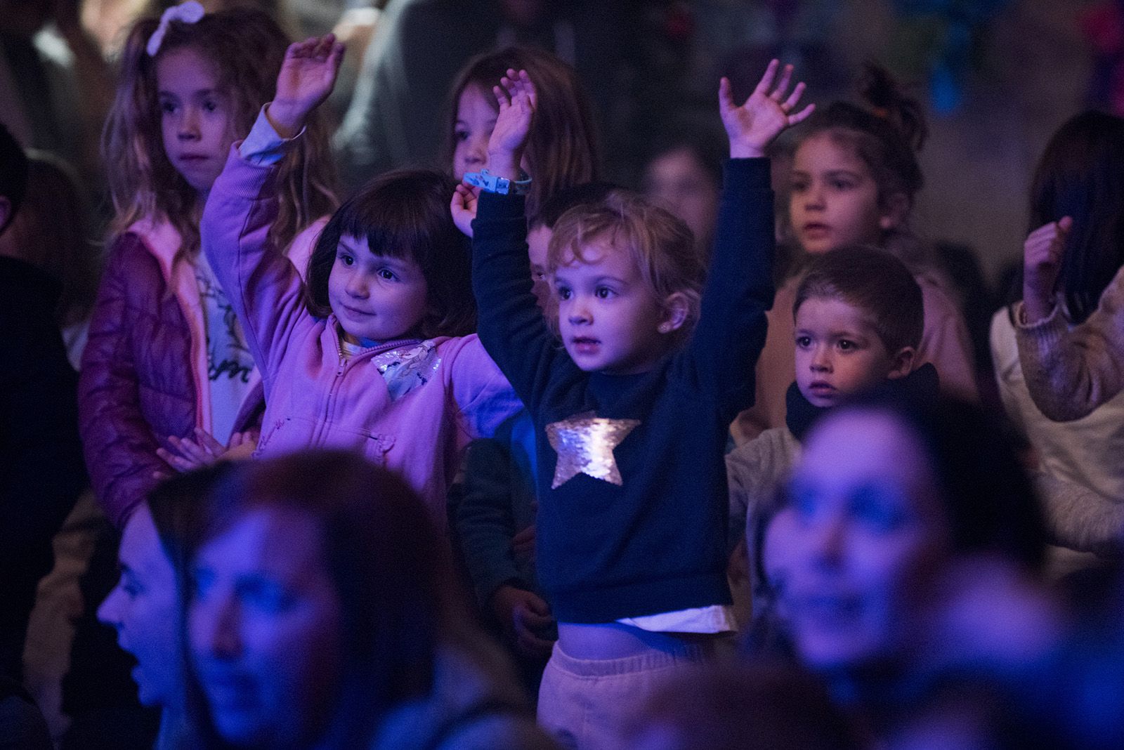 Gran festa d'inauguració de Nadal de l'Envelat. FOTO: Bernat Millet.