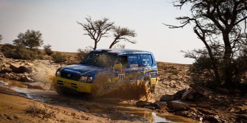 Miquel Martí ha participat en el Dakar amb un Toyota Landcruiser 95 de l'any 1998 amb l'experimentat copilot Xavi Ribas. FOTO: Cedida