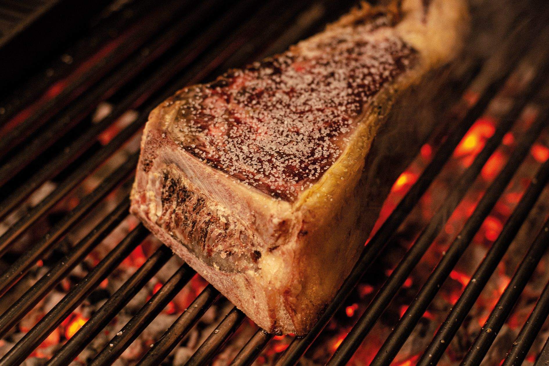 Una oferta gastronòmica centrada en carns a la brasa. FOTO: Cedides