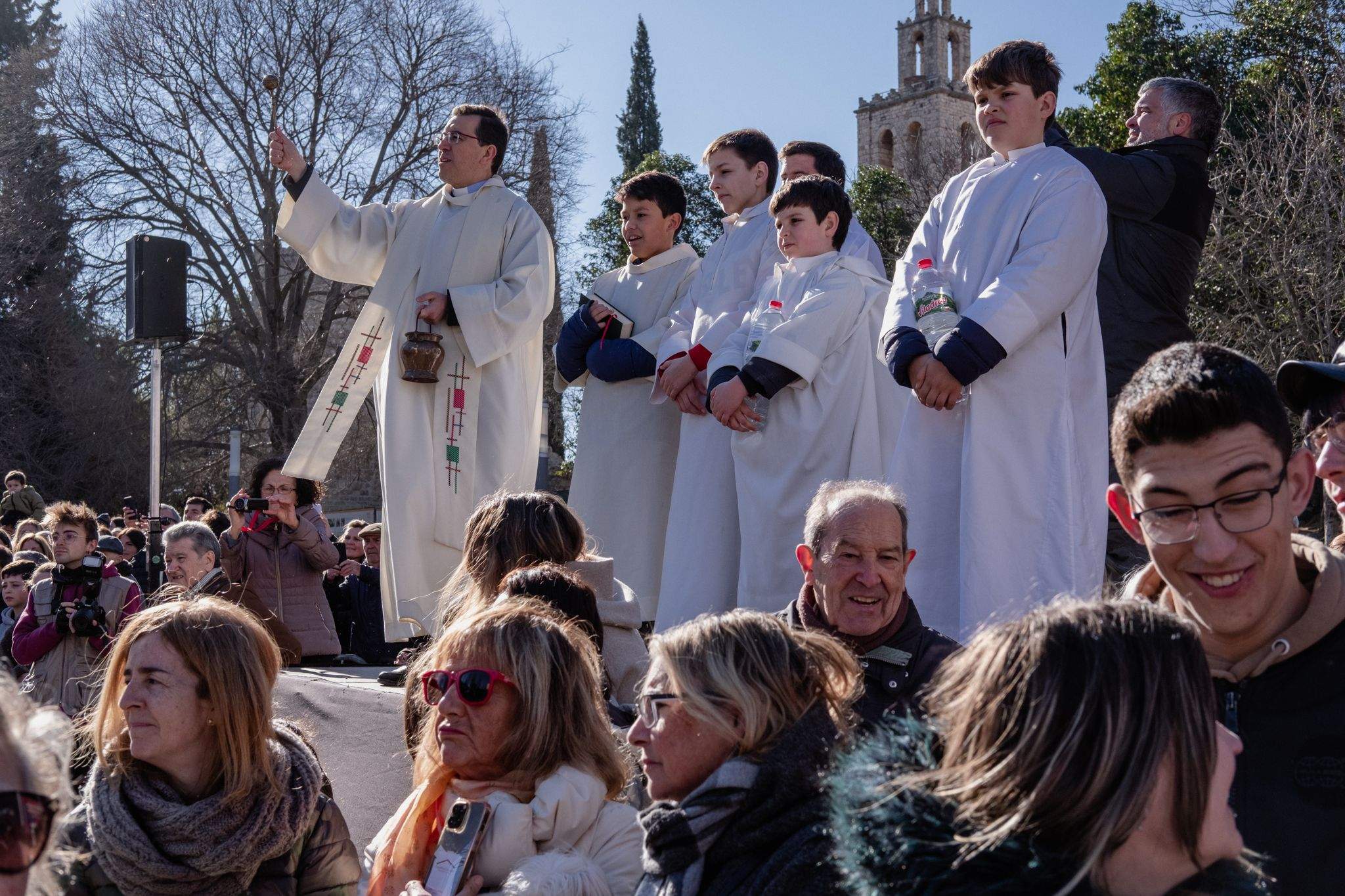 Benedicció de cavalleries al pg. de Francesc Macià. FOTO: Ale Gómez