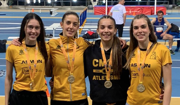 L'equip de 4x400 del Club Muntanyenc Sant Cugat va aconseguir el rècord català. FOTO: Cedida