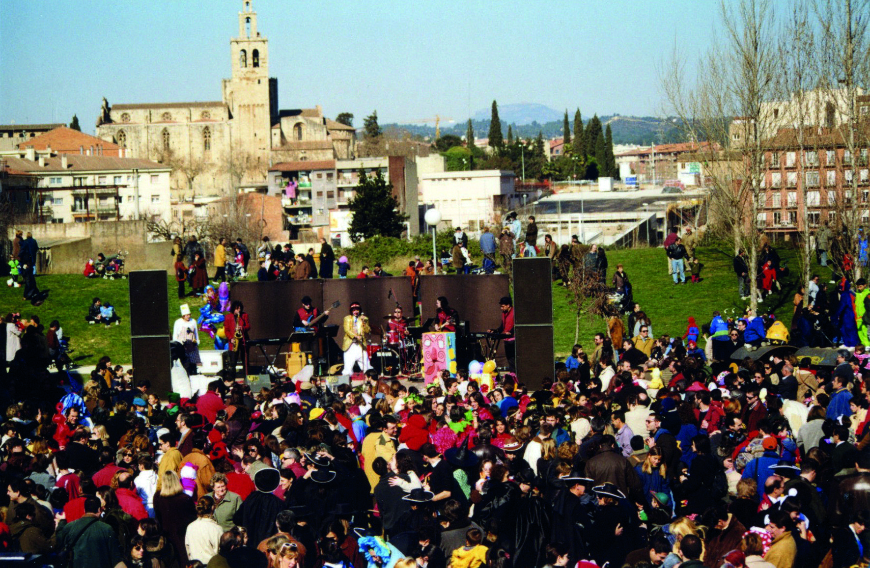 Festa de celebració de Carnestoltes l'any 1999. Foto: Arxiu