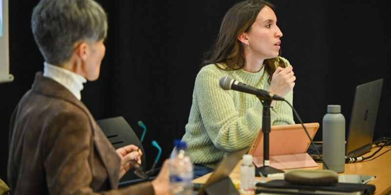 El llibre pretén se