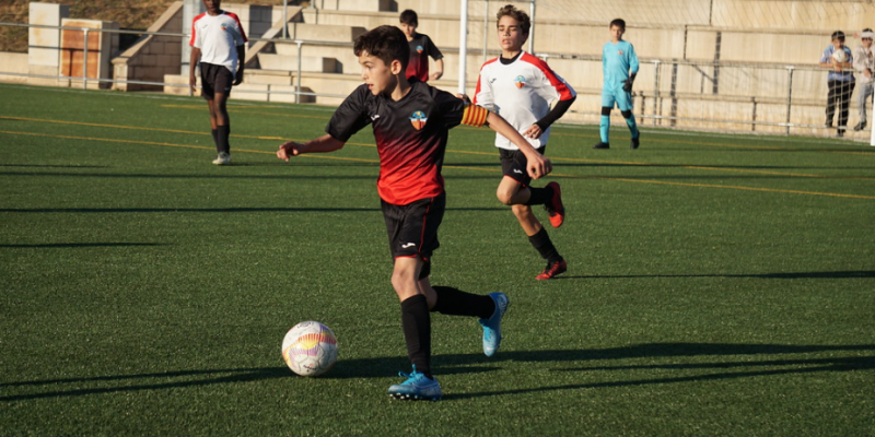 El Sant Cugat FC va recaptar uns 5.000 euros que aniran destinats a Càritas Sant Cugat. FOTO: Cedida