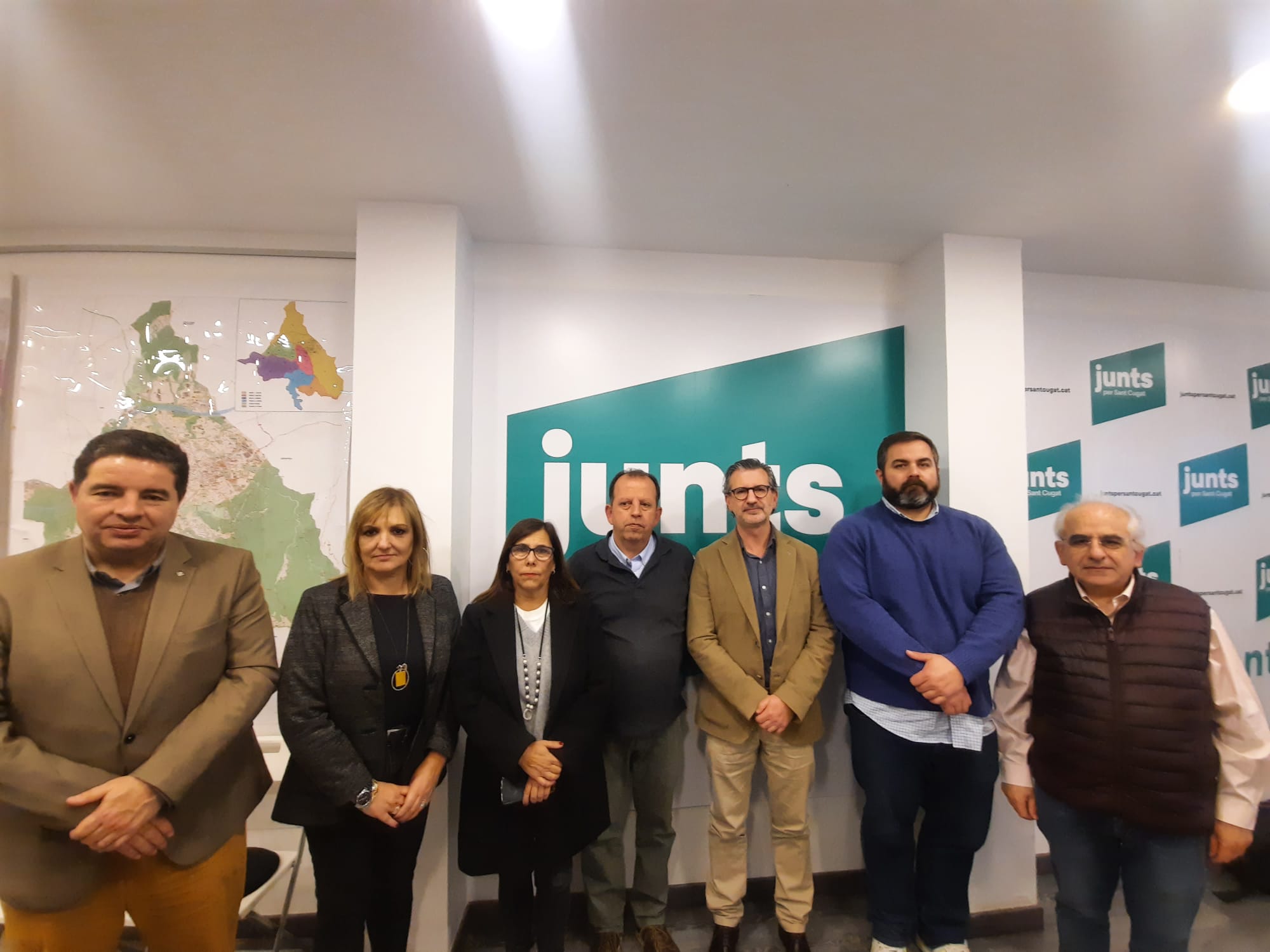 Salarich, Fernández, Paraira, Brugarolas, Vallès, Rovira i Puigdomènech, regidors de Junts per Sant Cugat FOTO: TOT