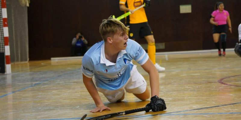 Ernest Elies, del Junior FC, ha anotat un doblet en la lluita pel bronze del Campionat d'Espanya d'hoquei sala juvenil. FOTO: Junior FC