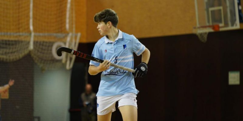 Lucas Abad, del Junior FC, ha anotat el definitiu 4 a 5 en la derrota dels blau-i-negres en la lluita pel bronze de l'Estatal d'hoquei sala juvenil. FOTO: Junior FC