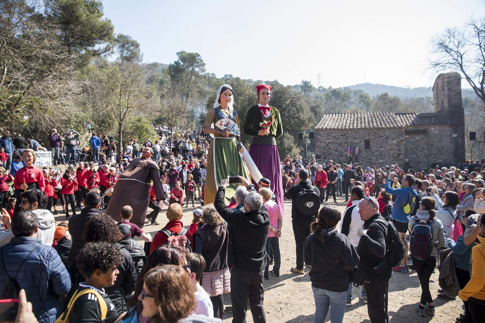 Els Geganters a Sant Medir. FOTO: Bernat Millet.