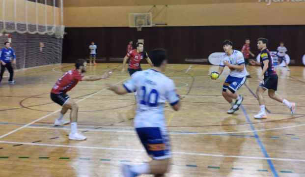 L'Handbol Sant Cugat derrota el líder i trenca una ratxa de 2 derrotes consecutives. FOTO: Cedida