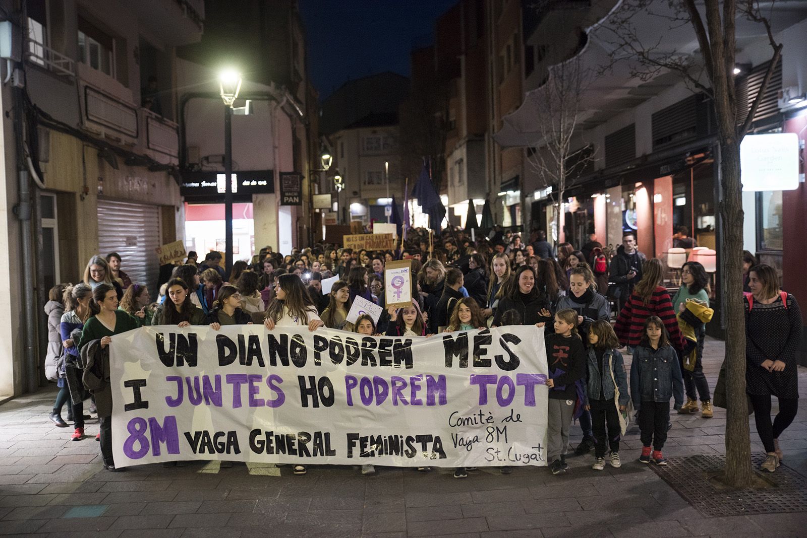 Manifestació 8M a Sant Cugat. FOTO: Bernat Millet.
