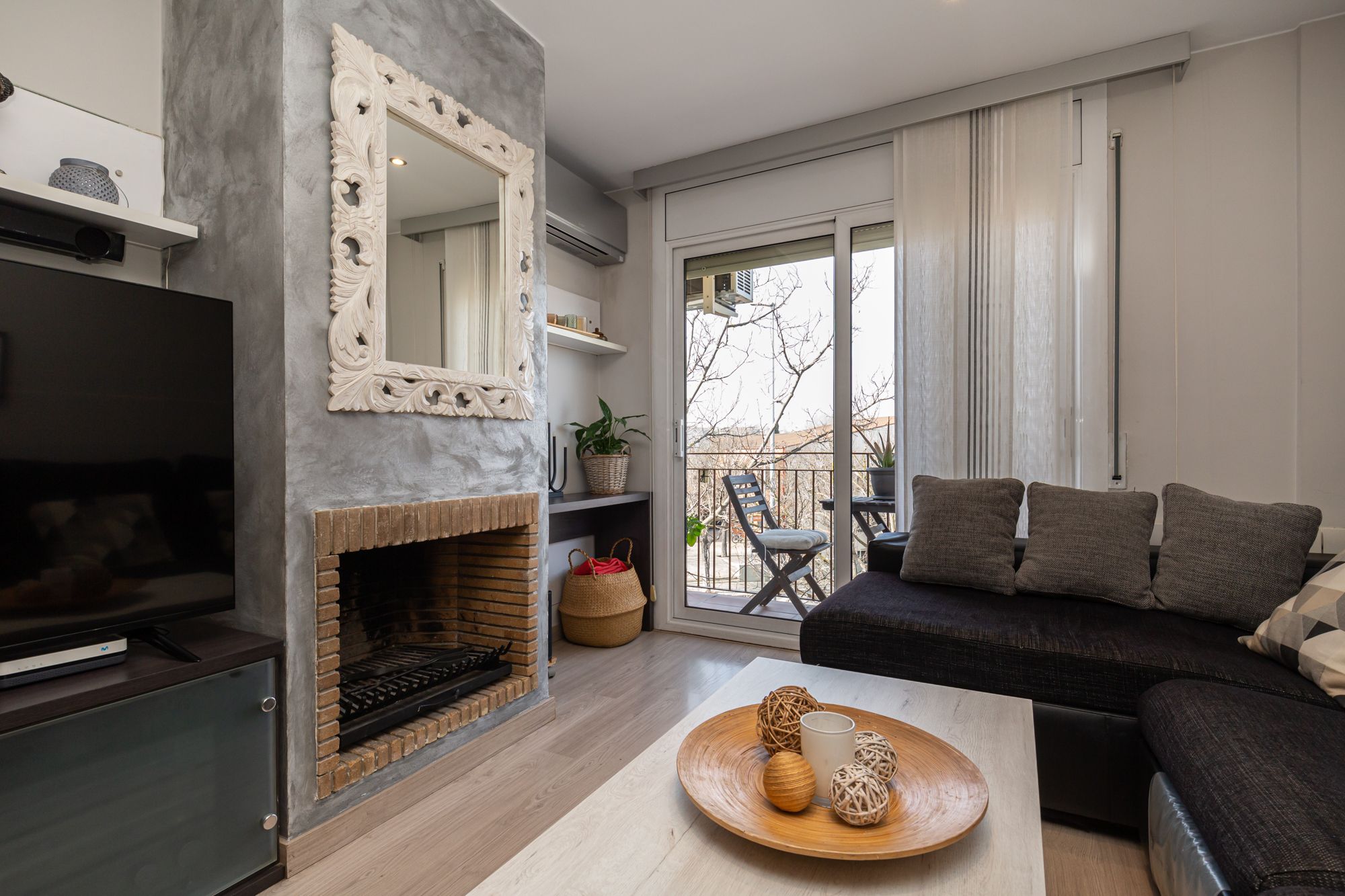 Saló-menjador de l'acollidor pis d'AMAT immobiliaris. FOTO: Cedida