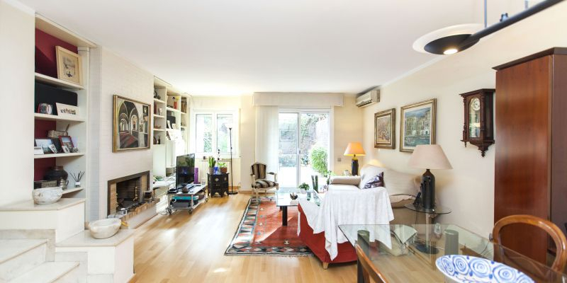 Saló-menjador de la casa adossada de la zona dels arxius de Sant Cugat. FOTO: Cedida