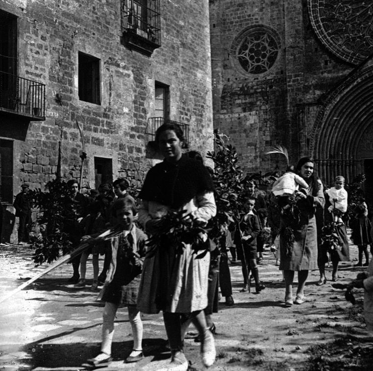 Sortida de la missa de Diumenge de Rams. Foto: Arxiu del TOT