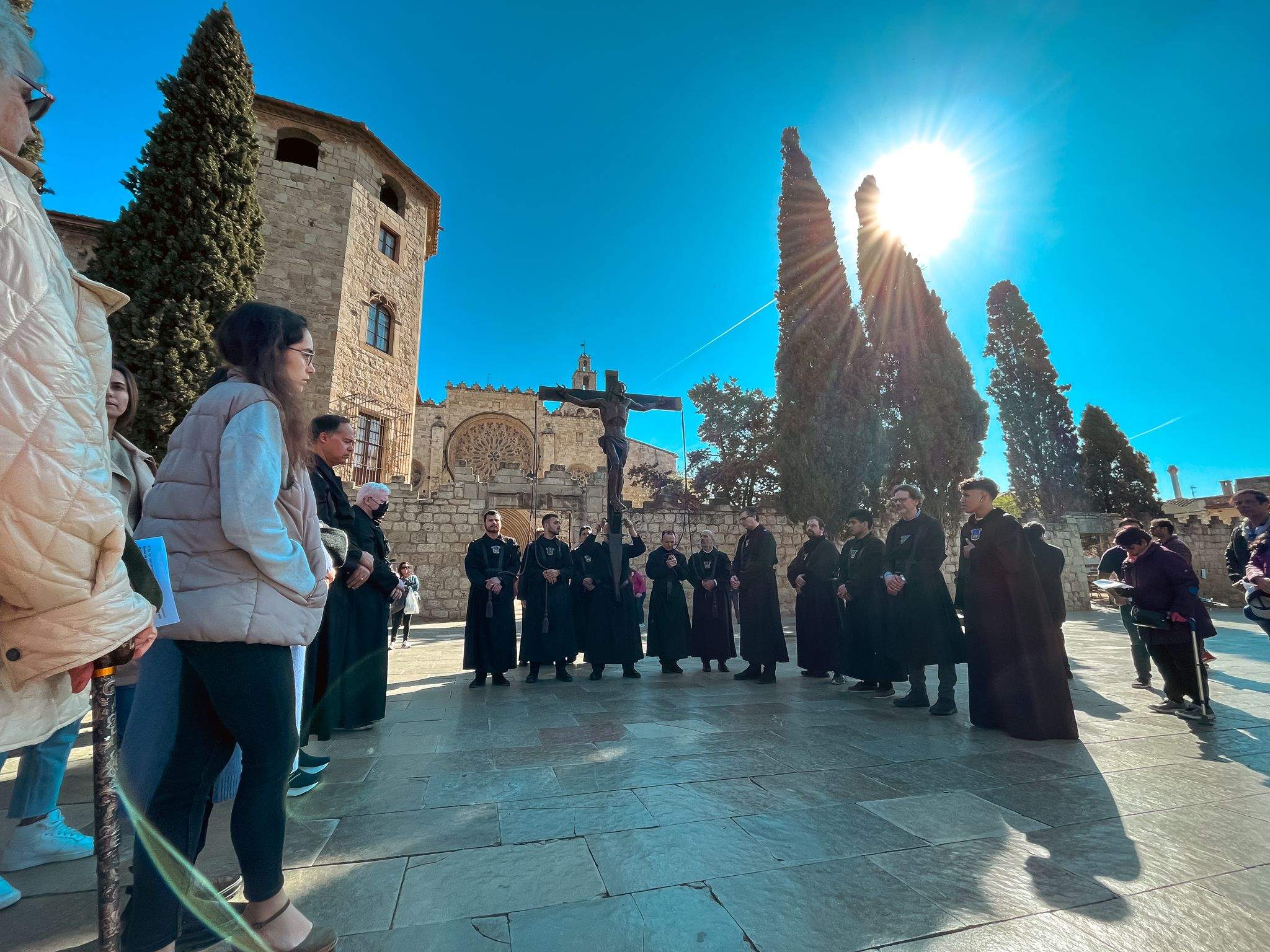 Via Crucis pels carrers de Sant Cugat. FOTO: Ale Gómez