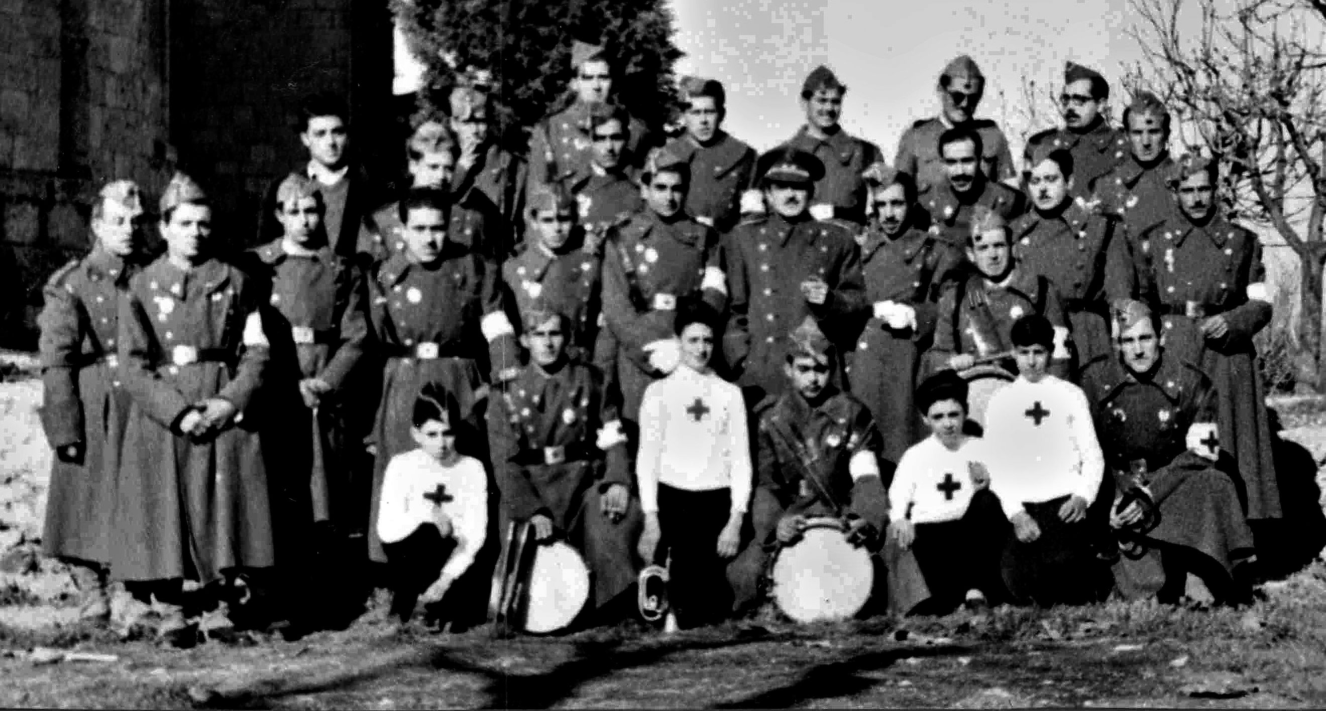 Banda de cornetas i tambors l'any 1950. Foto: Creu Roja