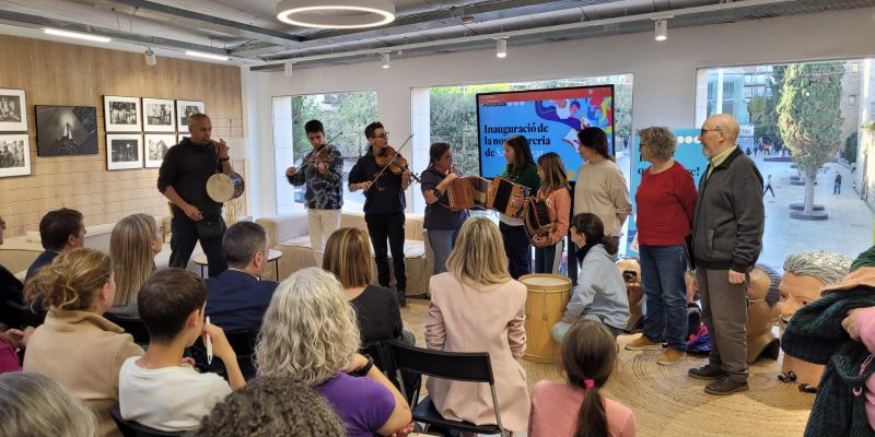 Actuació de l'Escola de música tradicional de Sant Cugat. FOTO: Ajuntament