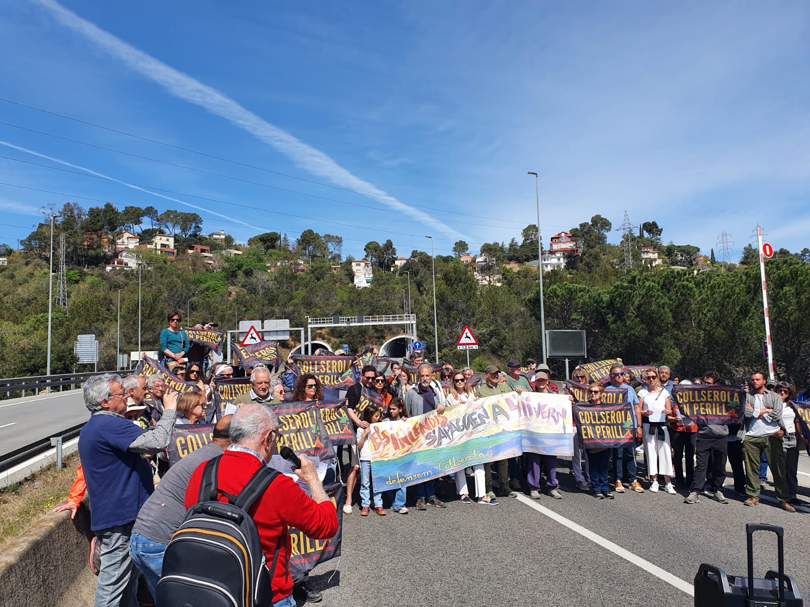 La cinquantena de persones que s'han manifestat FOTO. Cedida 