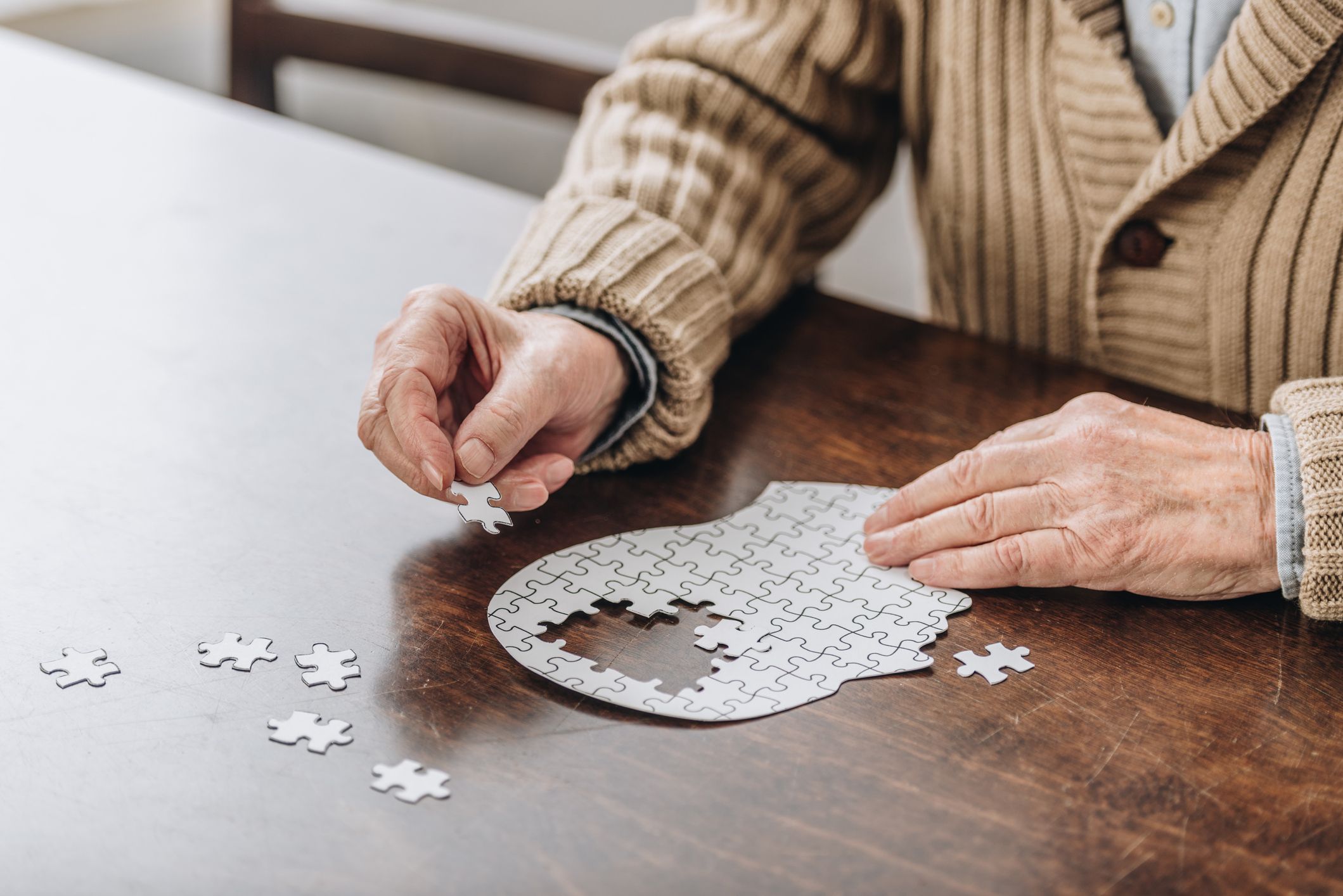 Què necessita un malalt d'Alzheimer? FOTO istock.com